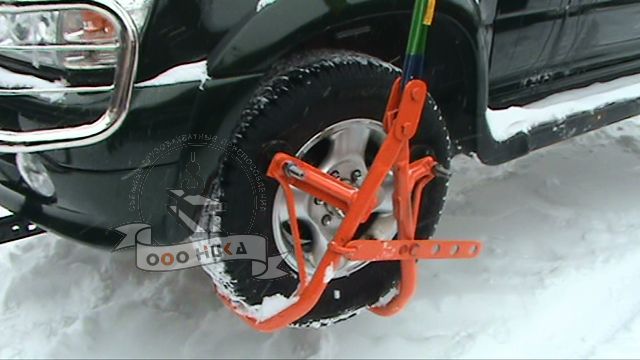 Захват для подъёма легковых автомобилей 7НК1